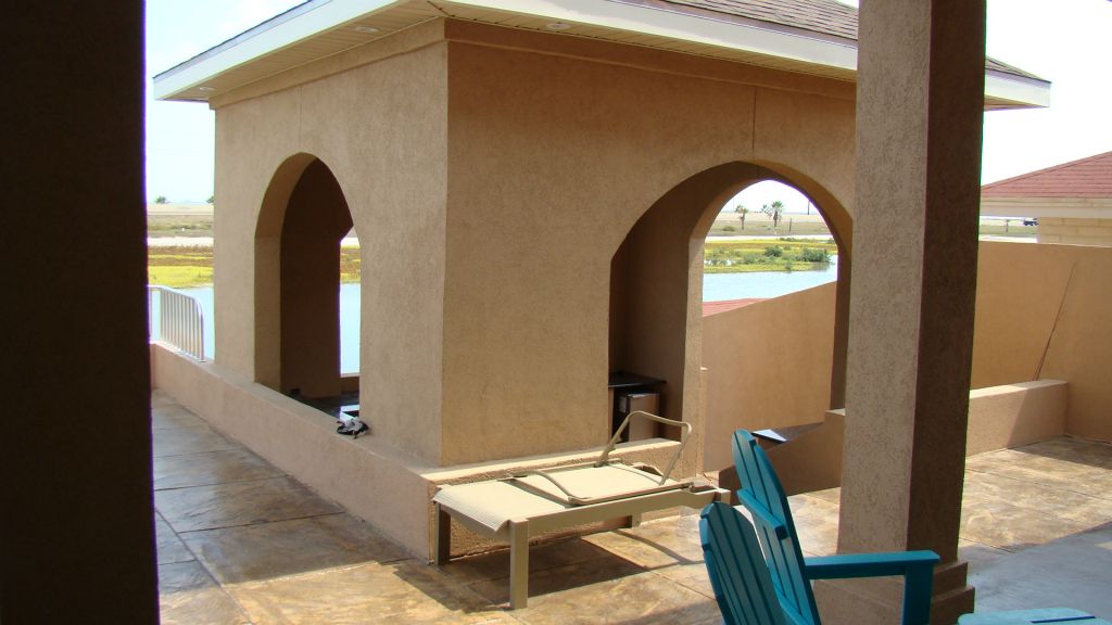 OUTDOOR KITCHEN DESIGN BUILD by E B SMITH